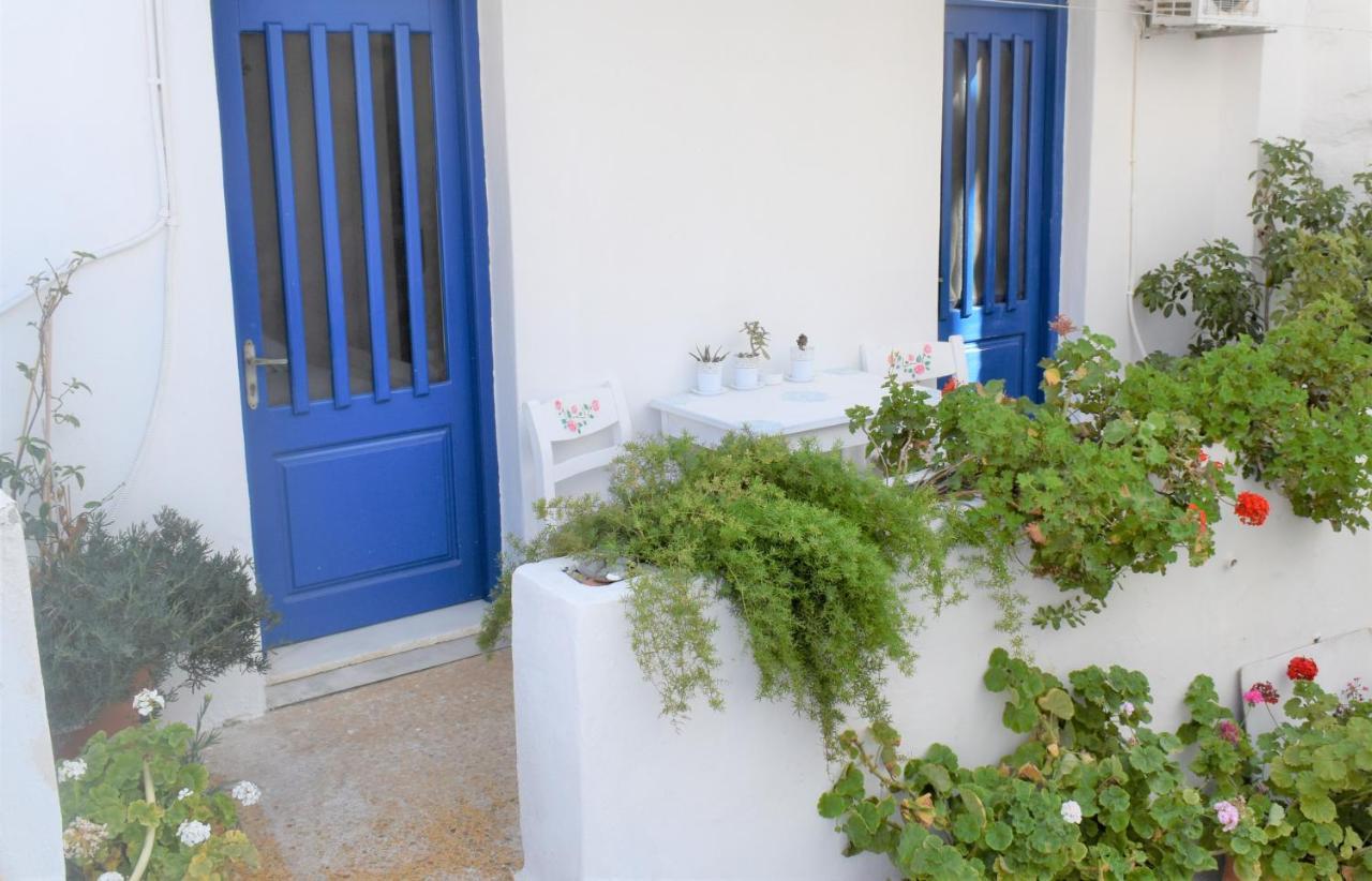 Angeliki Pension Katápola Exterior foto