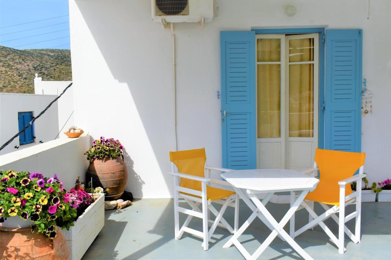 Angeliki Pension Katápola Exterior foto